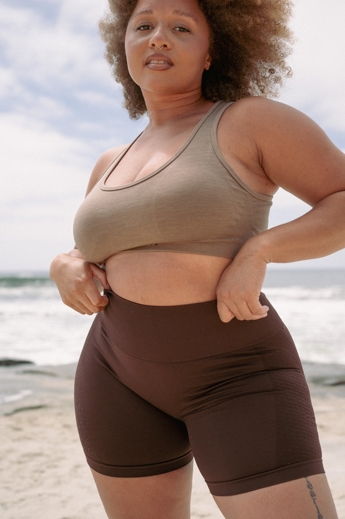 Mocha Bliss Seamless Open Back Sports Bra - UNLMTD Active + Lounge